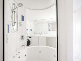 Mantra Mooloolaba Beach - 2