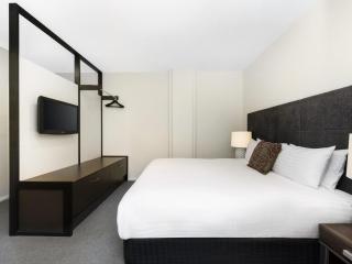 Mantra One Sandy Bay Road - 1