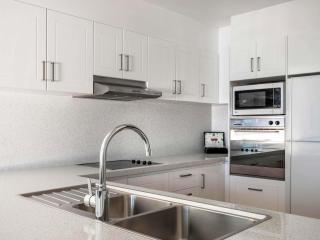 Mantra Crown Towers - 3