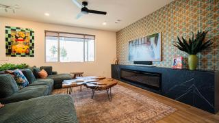 Stylish Home w Pool Firepit Scenic Outdoor Living Casa Mirage by AvantStay - 5