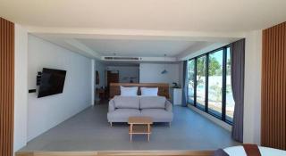 Rattana Pura Beach Resort - 8