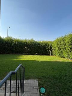 Luxerious apartment with a private garden and pool access - 9