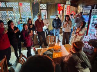 张家界集结号公馆 Zhangjiajie Jijiehao Inn Avator Mountin-National Park-East Gate, Meeting Friends-Common Area-Poor teble-COFFEE-BEER-Laundry-Party, FREE Breakfast, Book tickets in advance, Chinese Calligraphy&Tea&Kung Fu Course - 8