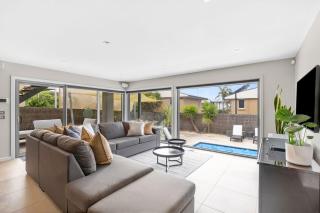Manna Heaven Luxury Coastal Retreat with Pool - 7