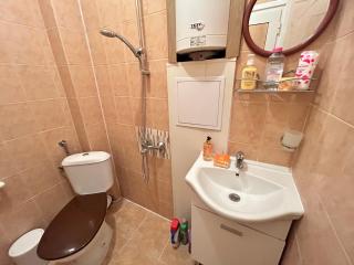 Sunlight Suite - free private parking - central - 8