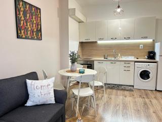 Sunlight Suite - free private parking - central - 9