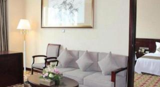 Manhatton Hotel Beihai - 9