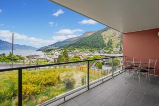 Stunning Lake Views - 4