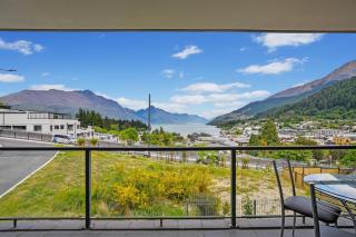 Stunning Lake Views - 8