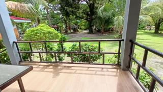 Suki Beach Resort Standard Aircon Room D - 4