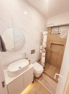 California Apartment - 8