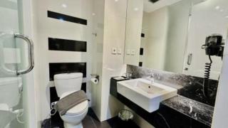 Brits Hotel Karawang - 6