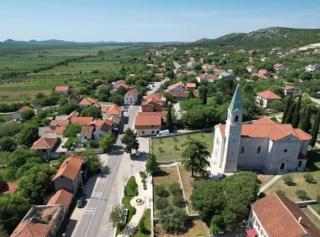 The Grandfather Villa – Heated Pool Retreat - Stankovci - 9