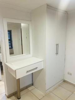 Lobone's Apartments Tlokweng - 6