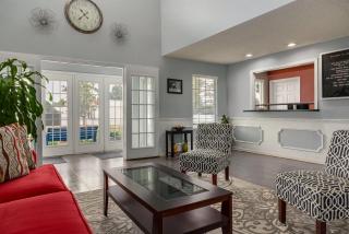 Baymont by Wyndham Albany at Albany Mall - 5