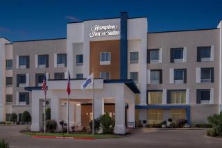 Hampton Inn and Suites Waxahachie - 9