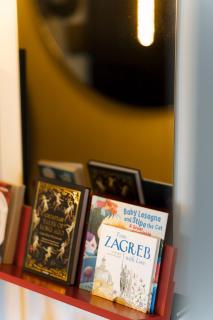 Kruge APT, Chic & Cozy - 4