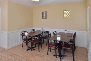 Econo Lodge Kennewick Tri-Cities - 3