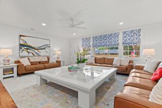 Pink Pearl By the Sea 6 Bedroom - 1