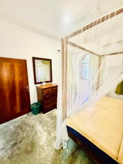 Coastal Cloud Surf - Walk To Dewata Beach - 1