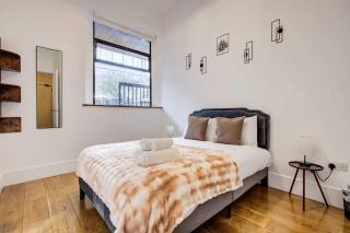 Wembley 3BR Apartment with Free Parking - 5