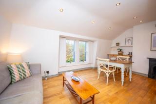 Bright 1BR Flat Near Church St Clissold Park - Pass the Keys - 0