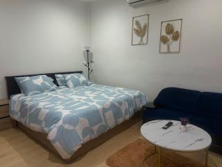 Terlyn hostel & cafe - 9