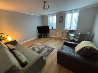 Fab city centre apartment with free parking - 0