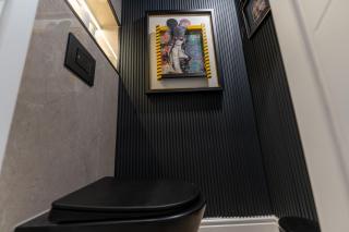 Exclusive Luxury Central Apartment - 8