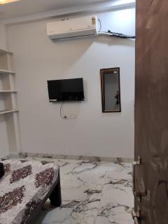 Narayan Home Stay - 9