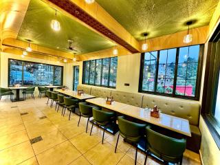 Majestic Mountain View - 2