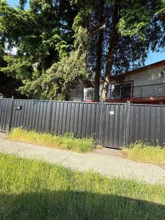 Vancouver Downtown Guest House - Near Skytrain, Free Parking & Fast Wifi - 0