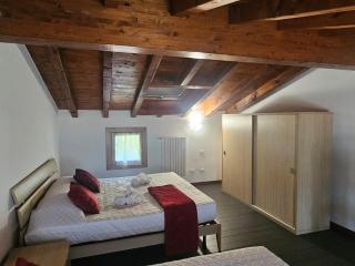 MUM & DAD - Loft - 9