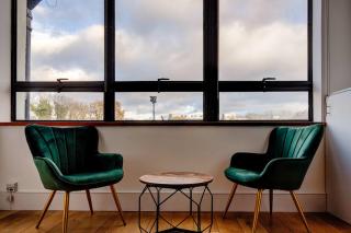 Wembley 1BR apartment with Free Parking - 8