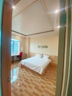 hottel hung phat - 9