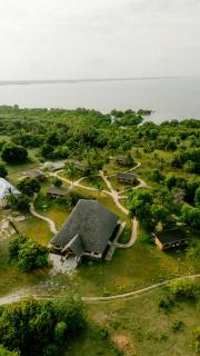 Signature Collections by Eight Continents - 9