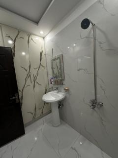 Cozy 1BHK with Netflix in Bahira town Lahore - 3