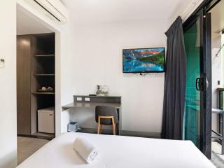 Ibis Darwin Airport Hotel - 4