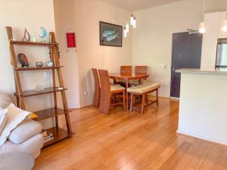 Hawaii Oasis 2-Bedroom at The Cove Waikiki condo - 2