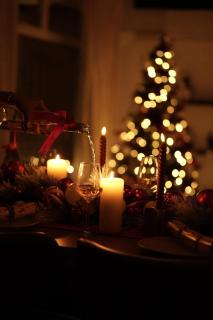 Luxury Christmas House with Fireplace, Full Festive Décor & Optional Hot Tub - 9