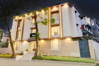 Townhouse Sector 51 Gurgaon - 2