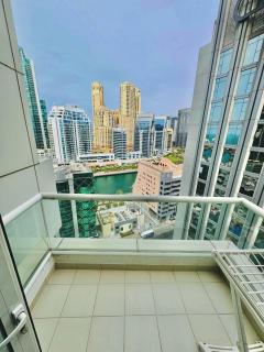 Charming Room Bath inside & Balcony - Dubai - 2