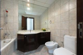 Charming Room Bath inside & Balcony - Dubai - 6