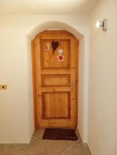 canton 520 camera matrimoniale e appartamento self check in - 2