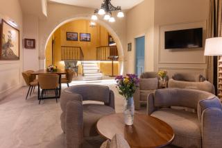 Captain's House Hotel Suites & Apartments - 7