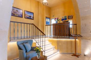 Captain's House Hotel Suites & Apartments - 6