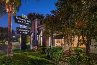 University Park Inn & Suites, an Ascend Collection Hotel - 3