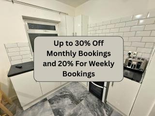 Modern 2 bedrooms Apartment- Ashton-Under-Lyne- Hosts 5 persons - 7