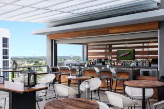 CIRC Hotel By Hosteeva - 4