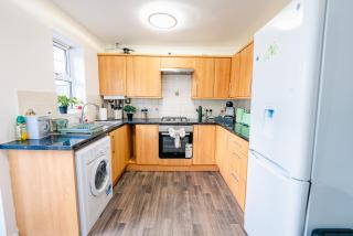 Spacious & High celling 2 Bedroom House - 4